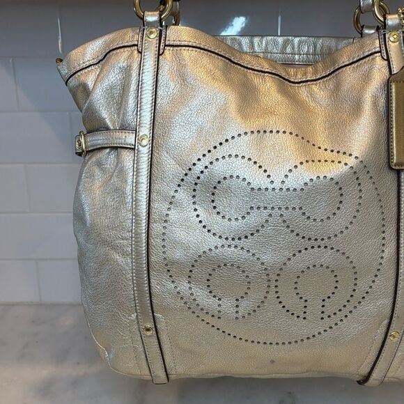Coach Bag Purse Handbag Leather Audrey Metallic Perforated Convertible Lg Tote - Picture 3 of 16